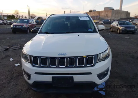 2019 Jeep Compass Latitude 4X4 from USA, damaged, VIN 3C4NJDBB6KT697057